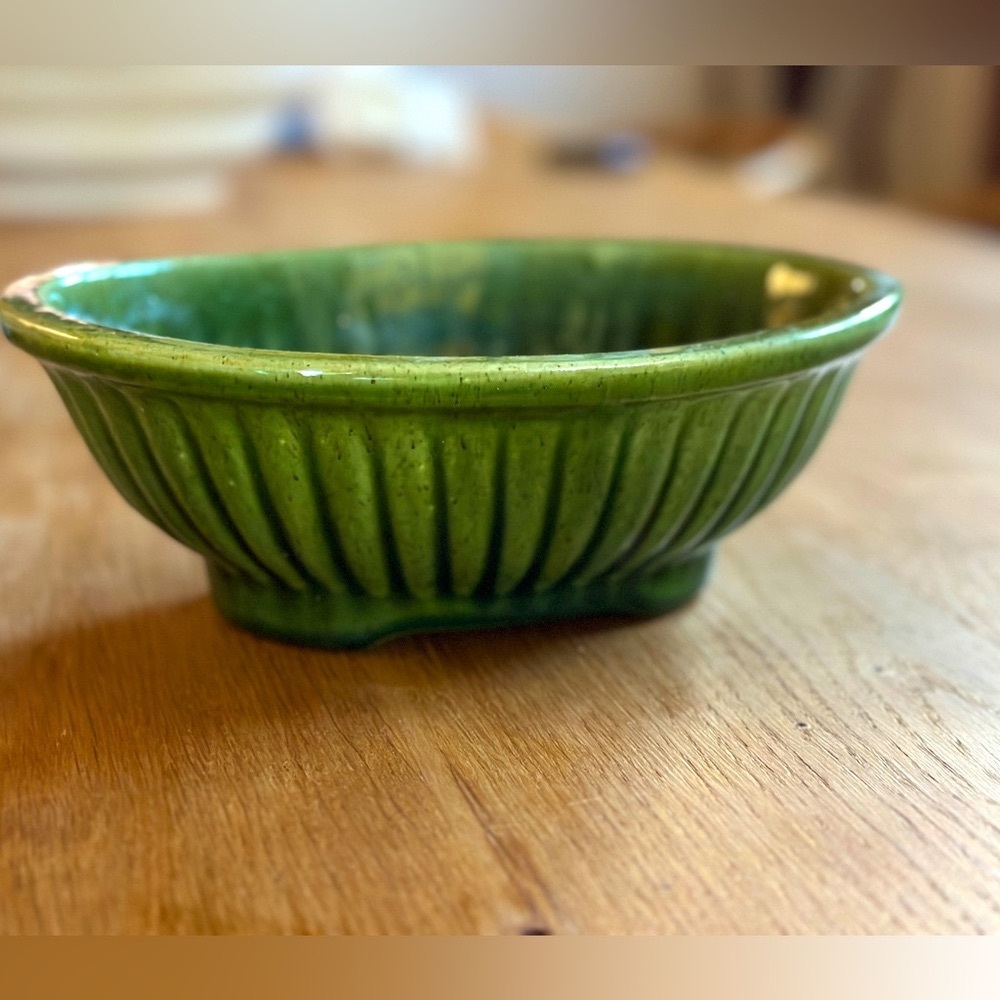 SALE! Midcentury American Pottery Green Haeger Dundee 3938 Oval Bowl or Planter